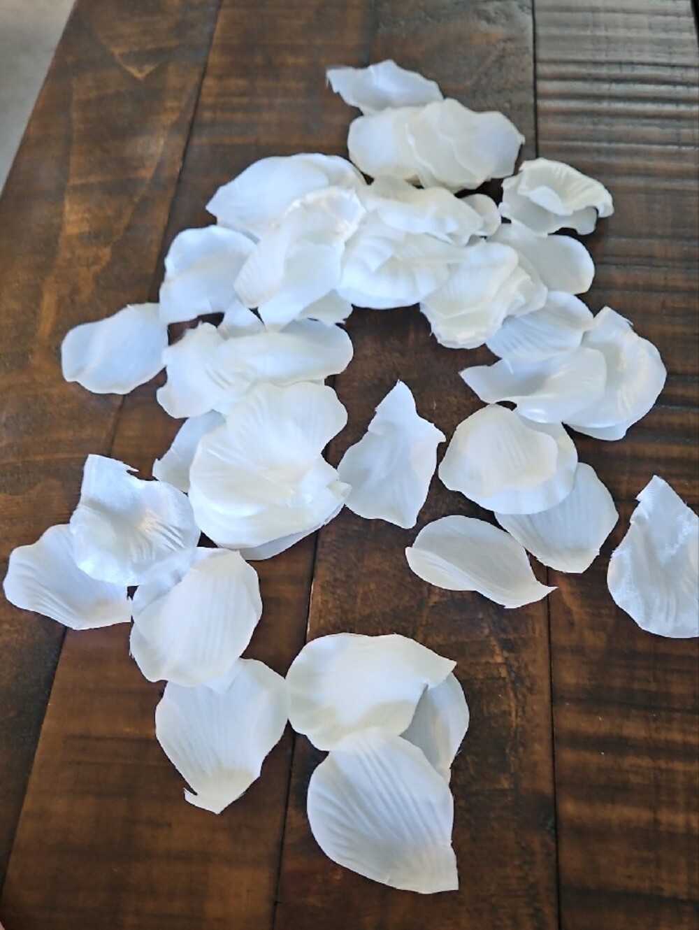 100 Ivory Faux Flower Petals